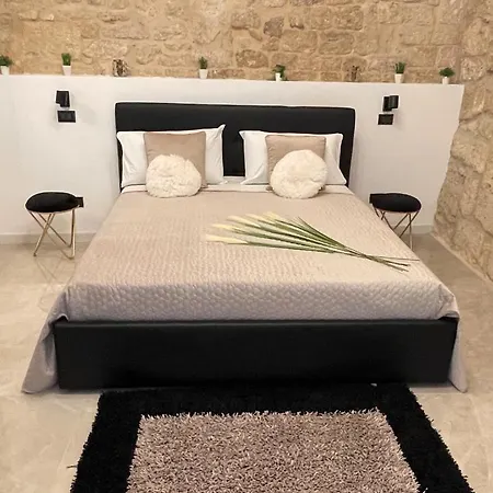 Whiteflower Барі